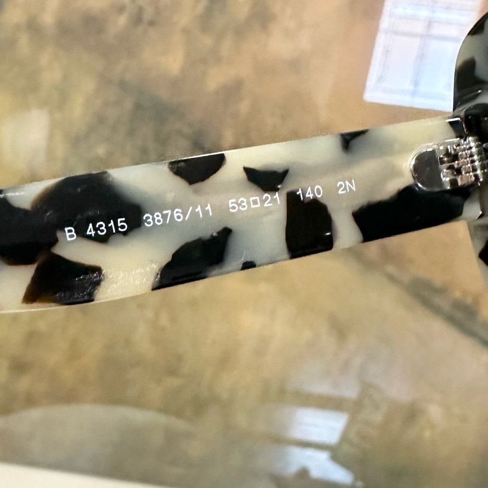 🌹BURBERRY🌹 Charlotte B4315 Beige Tortoise Sunglasses - Picture 8 of 14